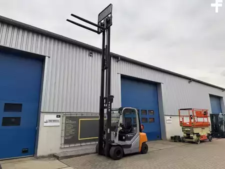 Empilhador a gás 2018  Still RX70-30T (8)