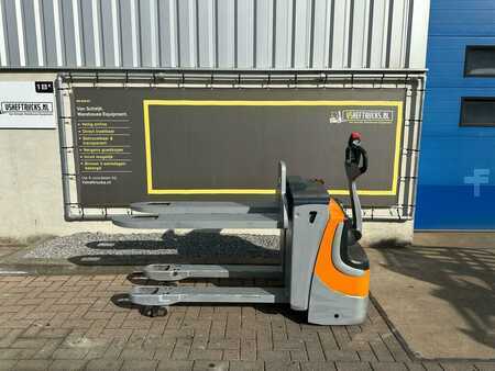 Fahrerstandstapler 2009  Still EXU H 20 (1)