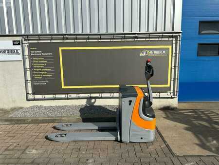 Fahrerstandstapler 2009  Still EXU H 20 (2)