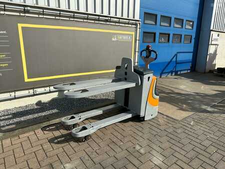 Fahrerstandstapler 2009  Still EXU H 20 (6)