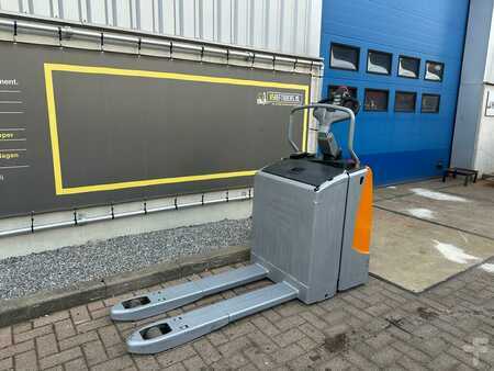 Nízkozdvižný vozík 2017  Still EXH SF20 (3)