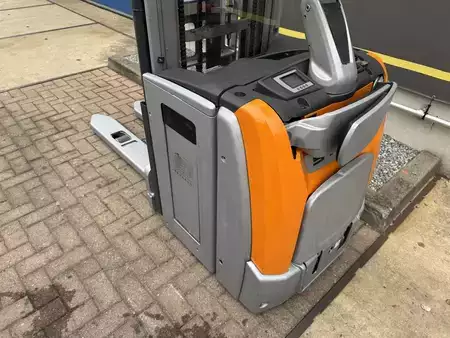 Apilador eléctrico 2019  Still EXVSF14 (13)
