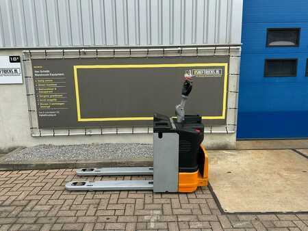 Nízkozdvižný vozík 2018  Still ECU SF 20 (2)