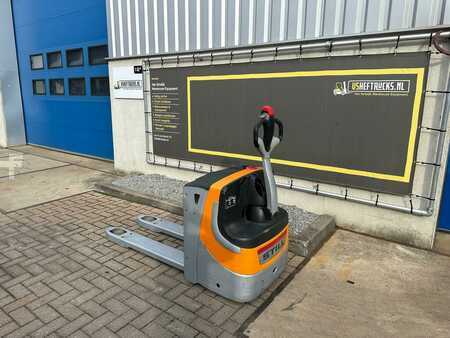 Nízkozdvižný vozík 2008  Still EXU20S (6)