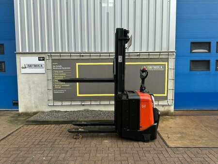 Stapelaars 2006  Toyota SPE125L (1)