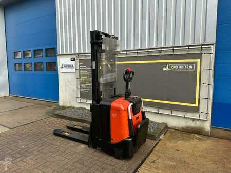 Stapelaars 2006  Toyota SPE125L (6)