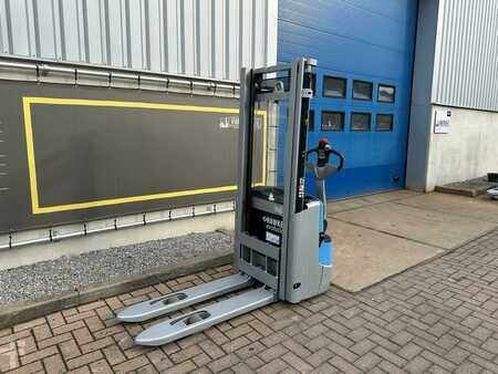 Ruční vysokozdvižný vozík 2018  Still EXV10 (4)