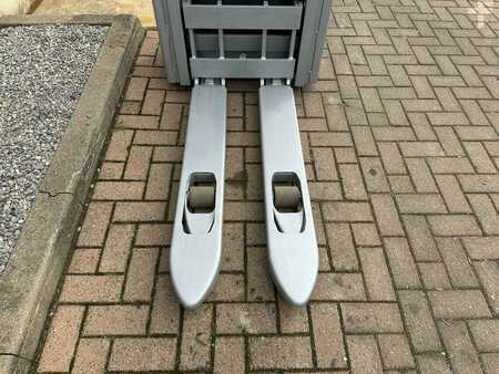 Ruční vysokozdvižný vozík 2018  Still EXV10 (9)