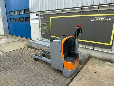 Hochhubwagen 2015  Still EXUH20 (7)