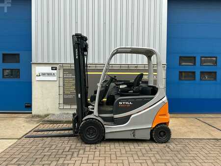 Chariots électriques à 4 roues 2007  Still RX60-25 (2)