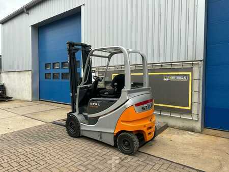 Chariots électriques à 4 roues 2007  Still RX60-25 (7)