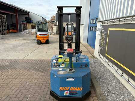 Stacker pedestre 1992  Blue Giant LT144 W30 (8)