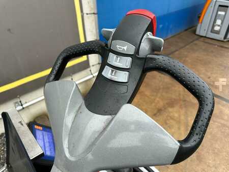 Nízkozdvižný vozík 2019  Still EXU SF 20 (10)