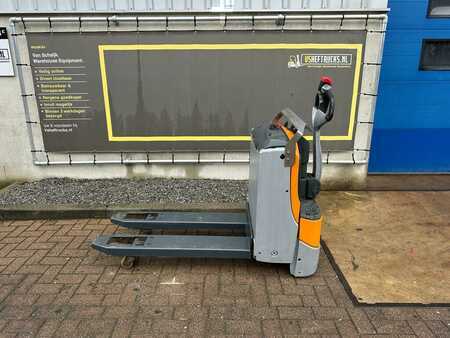 Transpalettes éléctriques 2019  Still EXU 16 (1)