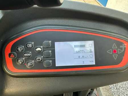 Camions à plate-forme éléctrique 2017  Linde P80/1191-01 (9)