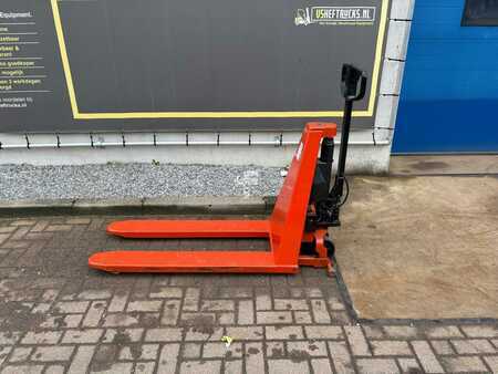 Låglyftare El 2008  BT HHL100 (2)