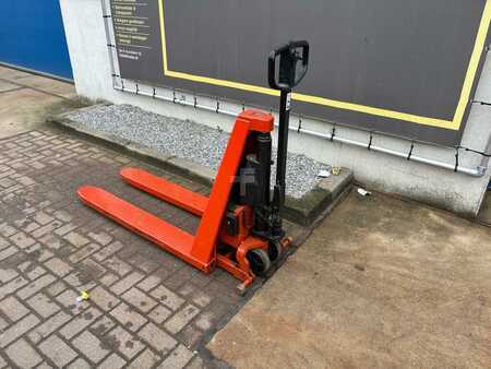 Låglyftare El 2008  BT HHL100 (4)