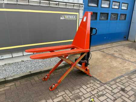 Låglyftare El 2008  BT HHL100 (5)