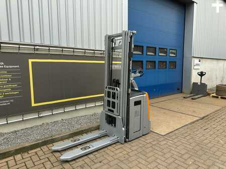 Apilador eléctrico 2019  Still EXV SF 14 (4)