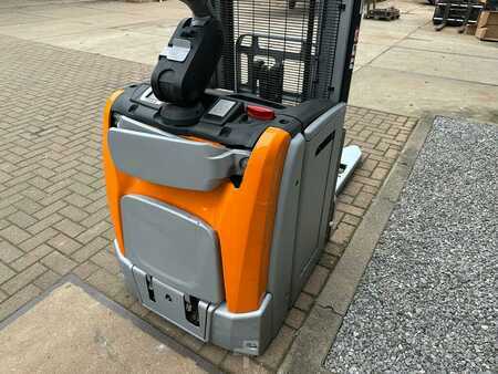 Apilador eléctrico 2022  Still EXV-SF14 (10)