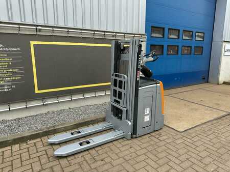 Apilador eléctrico 2022  Still EXV-SF14 (5)