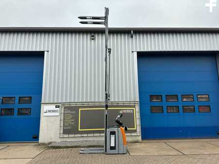 Apilador eléctrico 2017  Still EXV-SF14 (3)