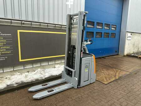 Apilador eléctrico 2018  Still EXV SF 14 (4)