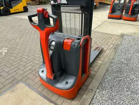 Apilador eléctrico 2018  Linde D08 (8)
