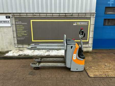 Magasemelésű béka 2009  Still EXU H 20 (1)