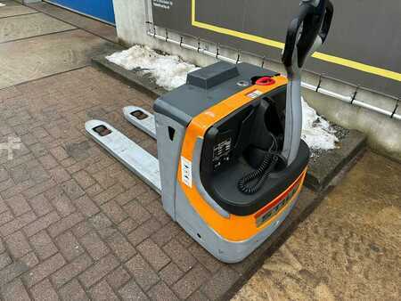 Magasemelésű béka 2009  Still EXU H 20 (5)