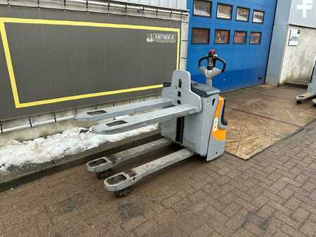 Magasemelésű béka 2009  Still EXU H 20 (6)