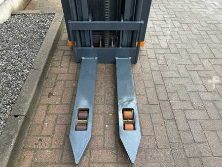 Tukipyörätrukki 2015  Still sv 16 (10)