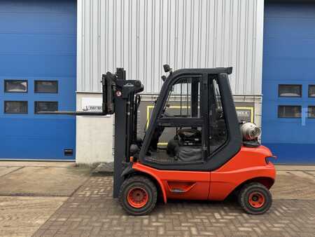 Gázüzemű targoncák 1998  Linde H35T (1)