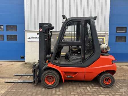 Gázüzemű targoncák 1998  Linde H35T (2)