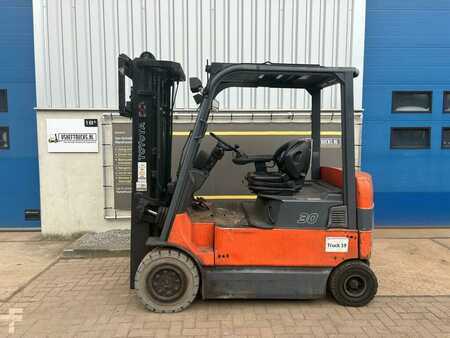 Elektromos 4 kerekű 2004  Toyota 7fbmf30 (1)