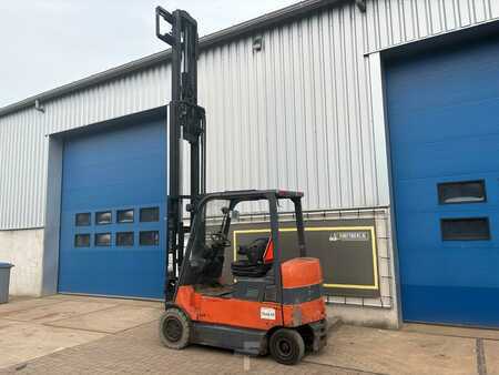 Elektromos 4 kerekű 2004  Toyota 7fbmf30 (9)