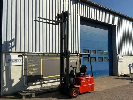 Chariots électriques à 3 roues 1998  Linde E15 (8)