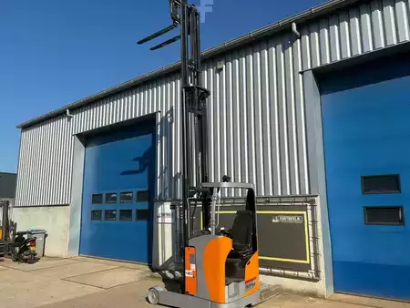 Carretilla retráctil 2018  Still FMX17 (8)