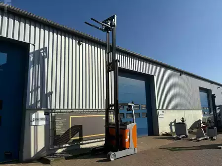 Carretilla retráctil 2018  Still FMX17 (9)