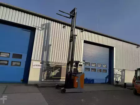 Carretilla retráctil 2018  Still FMX17 (8)