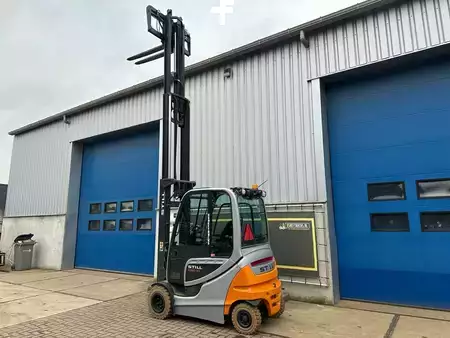 Eléctrica de 4 ruedas 2019  Still RX60-30 (8)