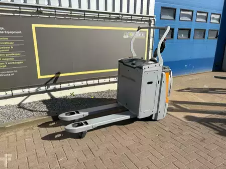 Transpalettes électriques 2019  Still EXH-SF 20 (4)