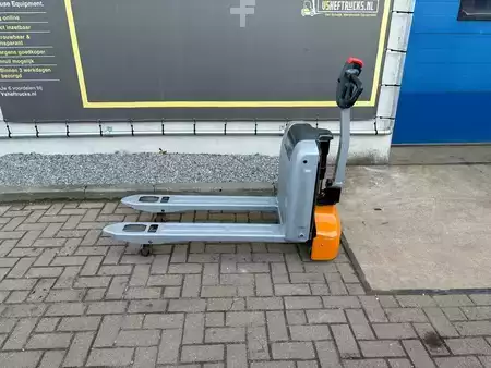 Lavtløftende truck 2022  Still ECH 15 (1)