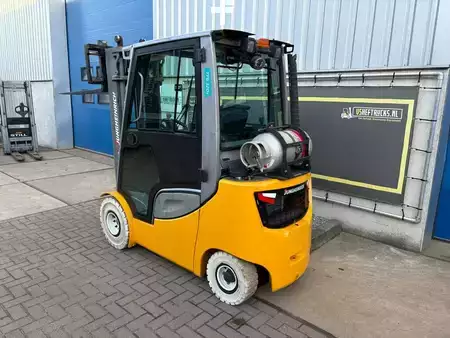 Carretilla elevadora GLP 2017  Jungheinrich TFG320 (7)