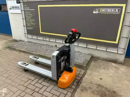 Transpalettes électriques 2023  Still ECH15 (6)