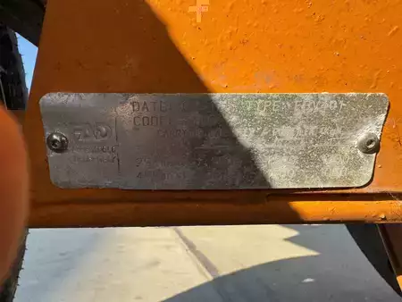 Camions à plate-forme éléctrique 2019  Still LTX50 (10)