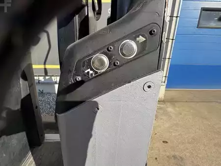 Camions à plate-forme éléctrique 2019  Still LTX50 (6)