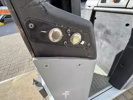 Camions à plate-forme éléctrique 2019  Still LTX50 (7)