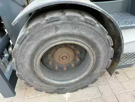 Eléctrica de 4 ruedas 2018  Still RX60-50 (9)