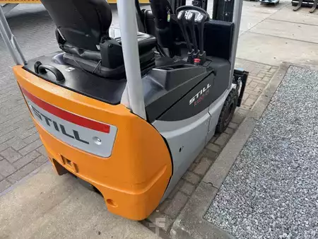 3-wiel elektrische heftrucks 2011  Still RX50-13 (10)